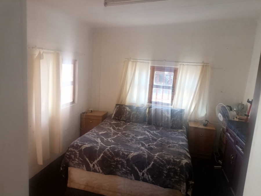 4 Bedroom Property for Sale in Postmasburg Northern Cape